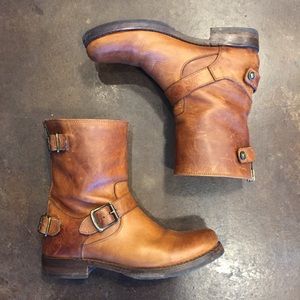Frye Veronica Back ZIP Short Boots, Size 8